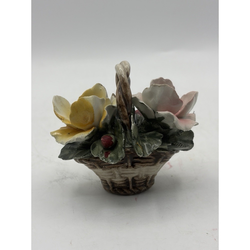 Vintage Porcelain Floral Basket Roses Flowers Figurine‎ Centerpiece Hand Painted
